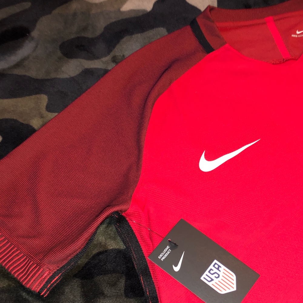 Men USA soccer jersey
